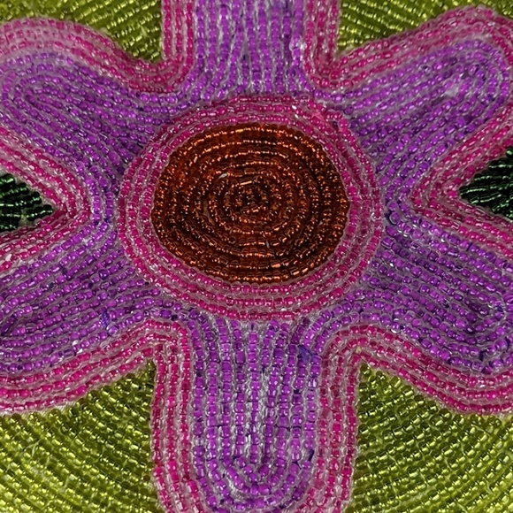 NWT C. Marie 5" Beaded Flower Round Purse - Picture 4 of 8